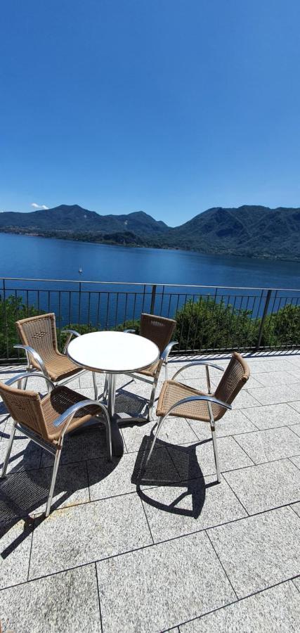 Bella Vista Lago Maggiore กิฟฟา ภายนอก รูปภาพ