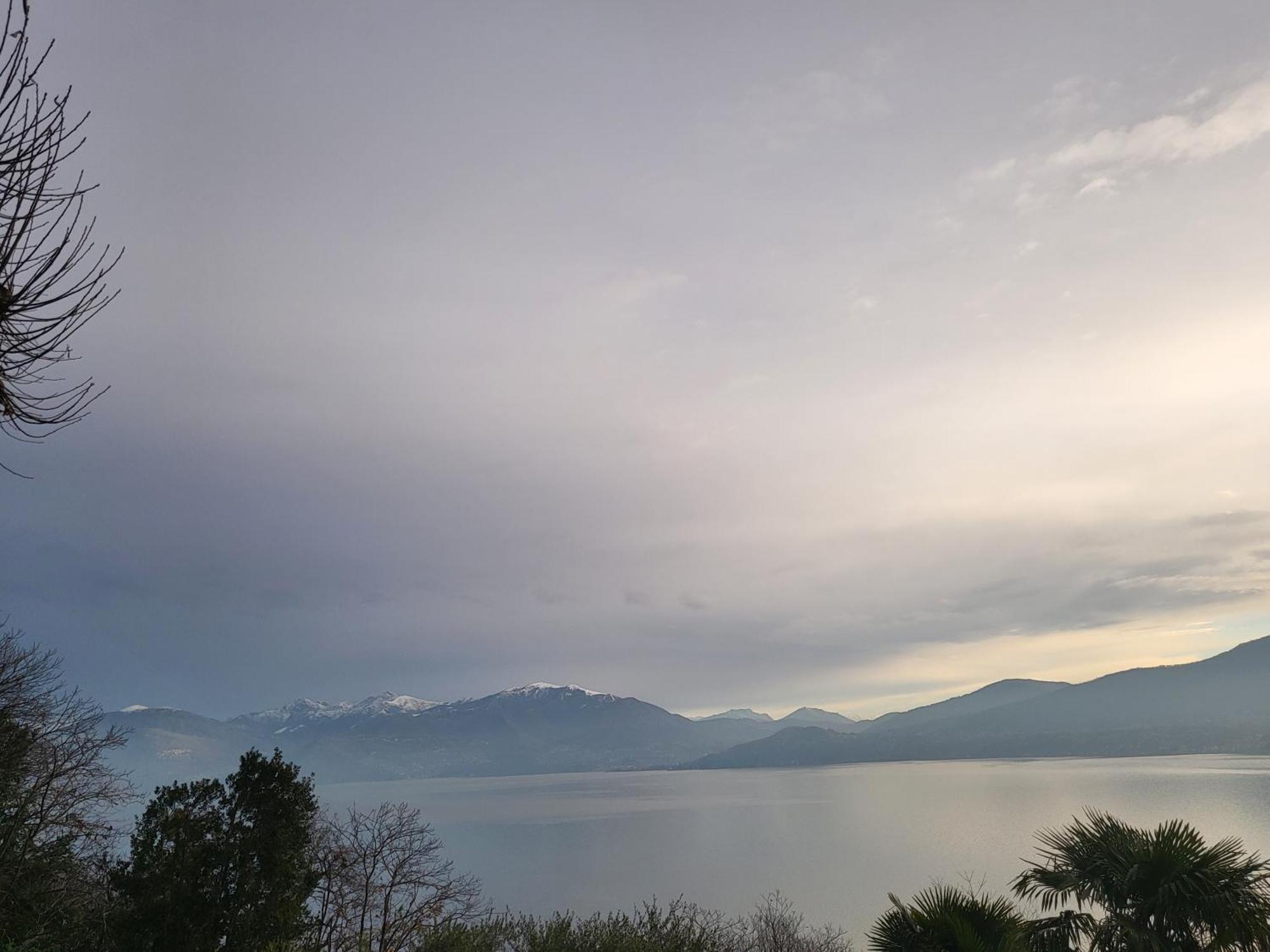 Bella Vista Lago Maggiore กิฟฟา ภายนอก รูปภาพ